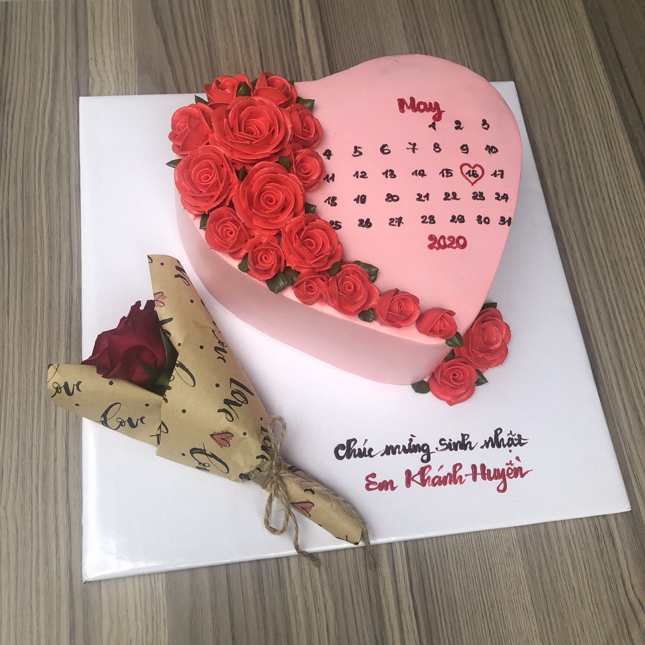 Mẫu bánh cho bạn nữ